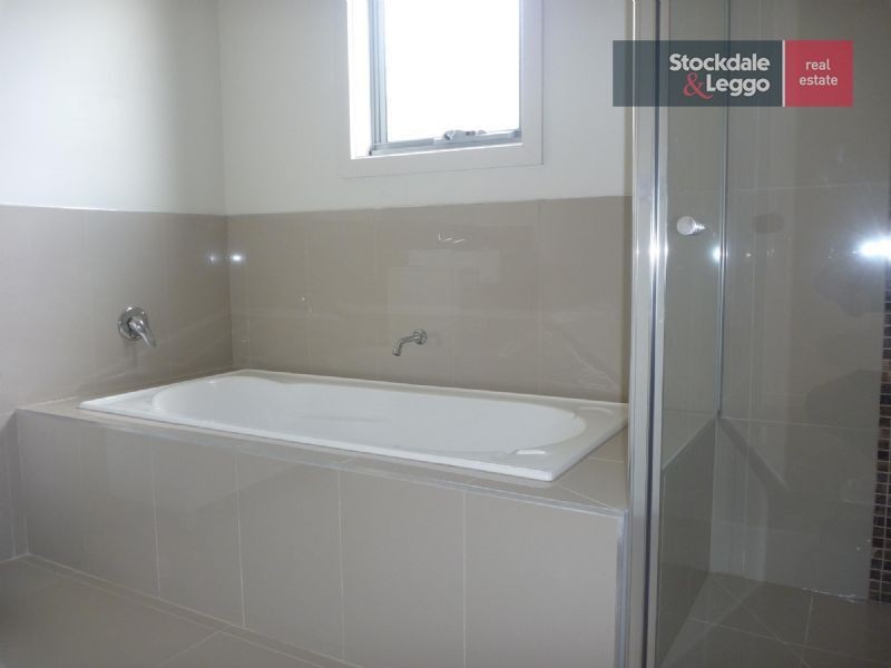 1/37 Seaview Avenue, Safety Beach VIC 3936