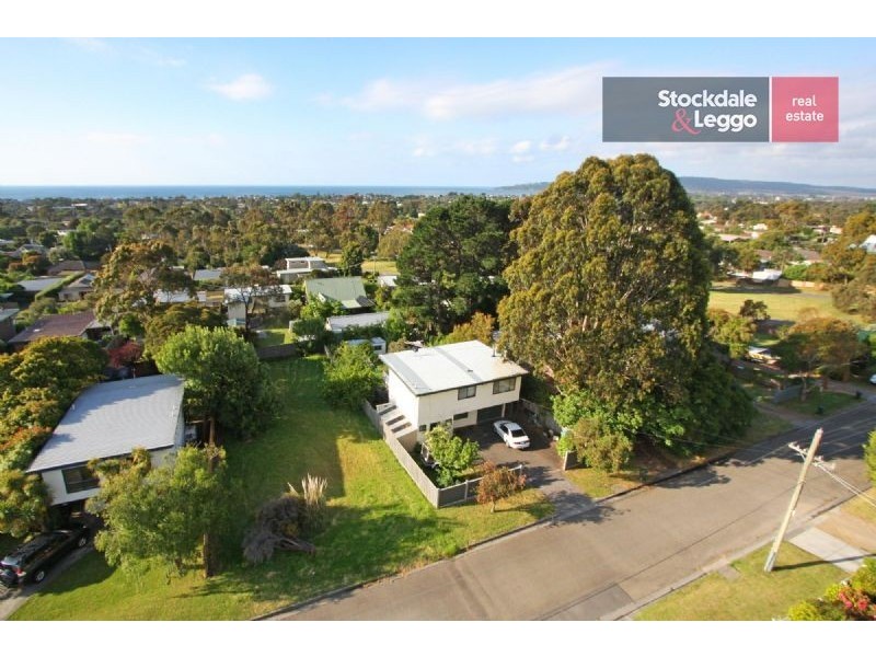 30 Dahlia Street, Dromana VIC 3936