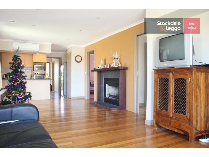 8 Lakeside Court, Safety Beach VIC 3936