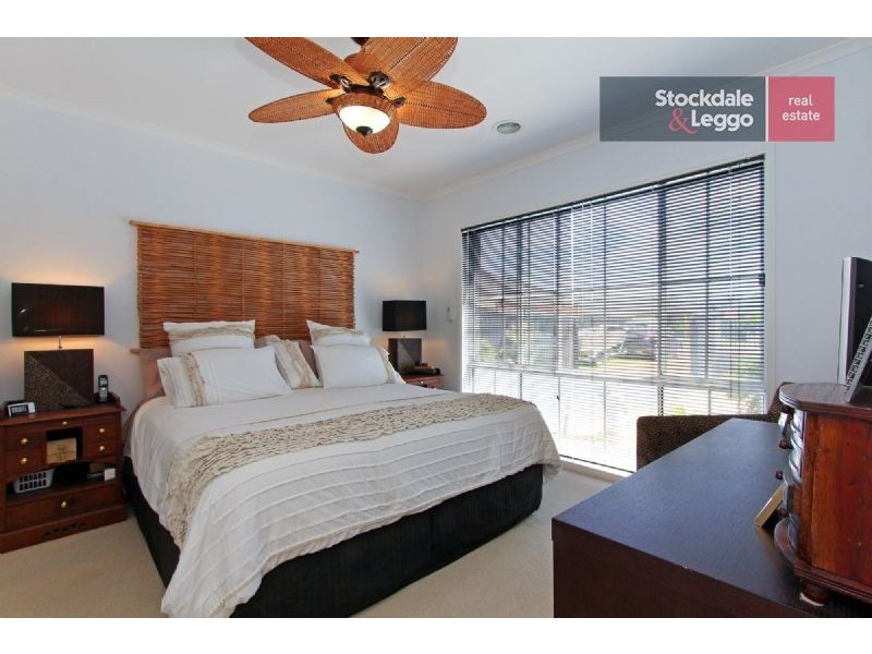 6 Twilight Place, Safety Beach VIC 3936