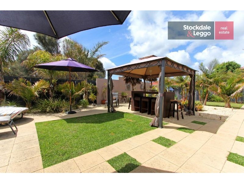 6 Twilight Place, Safety Beach VIC 3936