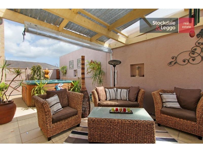 6 Twilight Place, Safety Beach VIC 3936