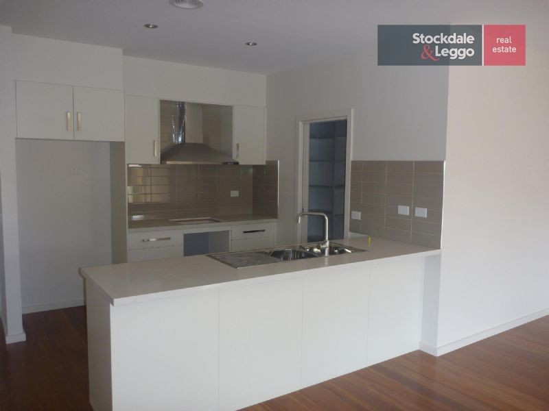 3/37 Seaview Avenue, Safety Beach VIC 3936