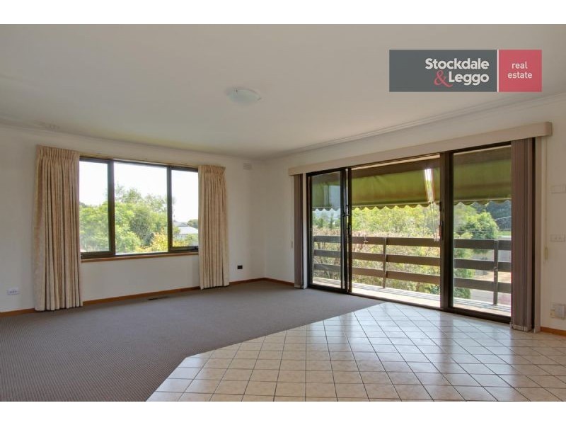 10 Knott Street, Safety Beach VIC 3936