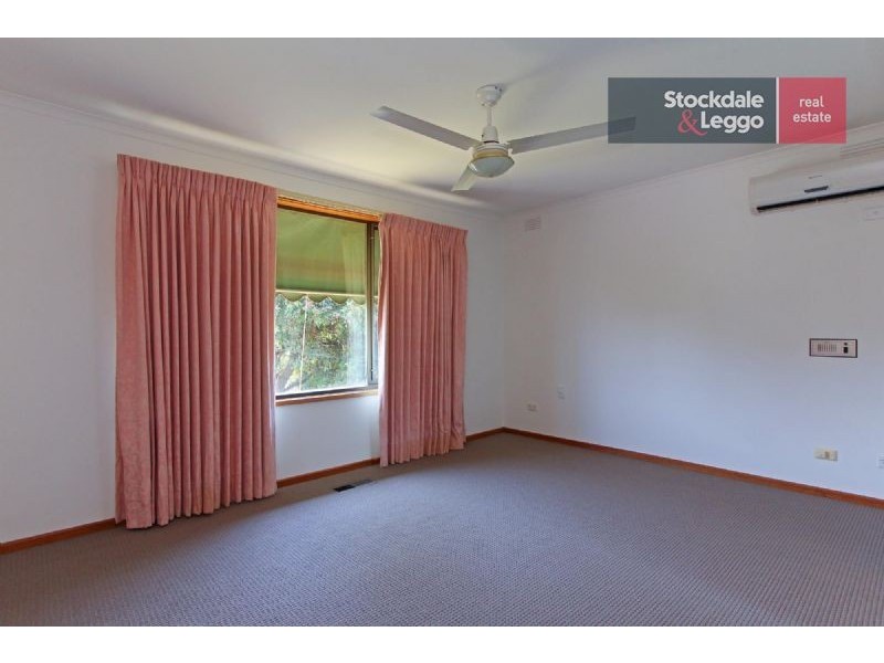 10 Knott Street, Safety Beach VIC 3936