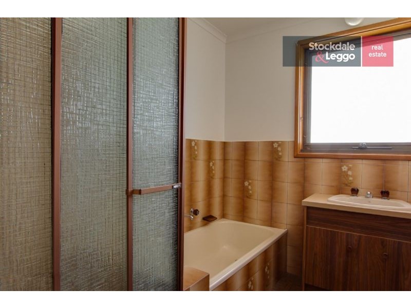 10 Knott Street, Safety Beach VIC 3936