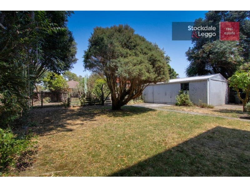 10 Knott Street, Safety Beach VIC 3936