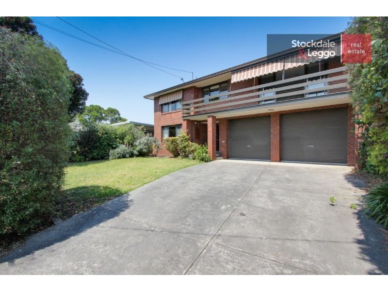 10 Knott Street, Safety Beach VIC 3936