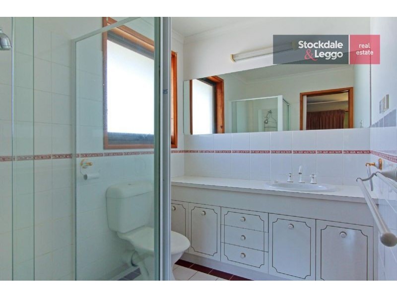 10 Knott Street, Safety Beach VIC 3936