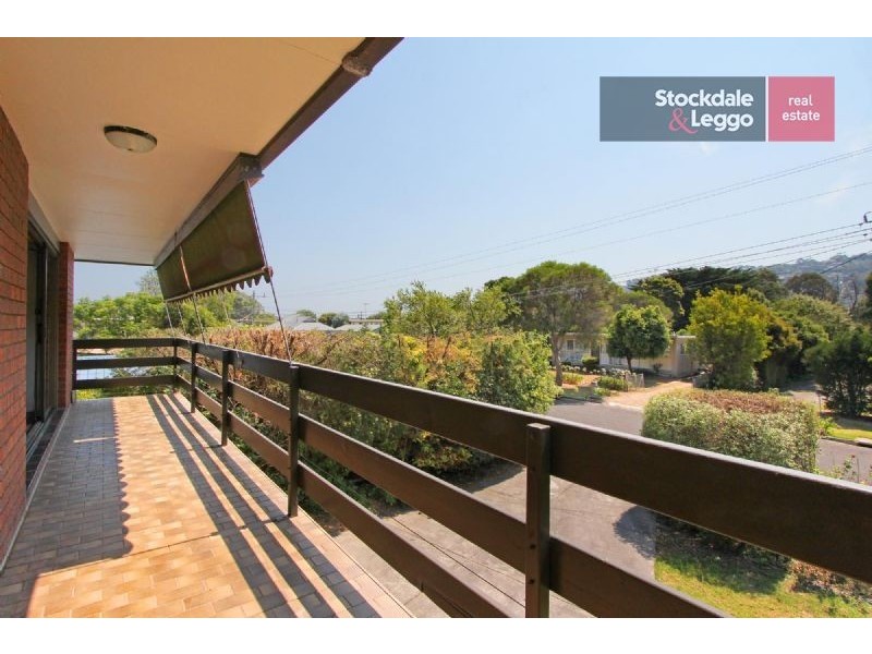 10 Knott Street, Safety Beach VIC 3936