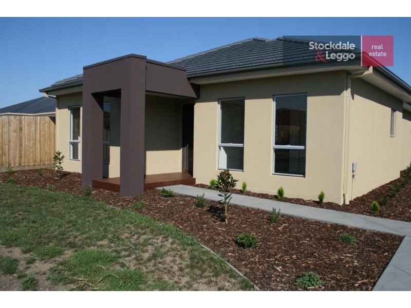 3/37 Seaview Avenue, Safety Beach VIC 3936