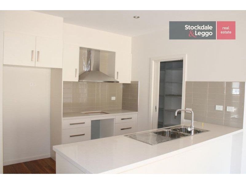 3/37 Seaview Avenue, Safety Beach VIC 3936