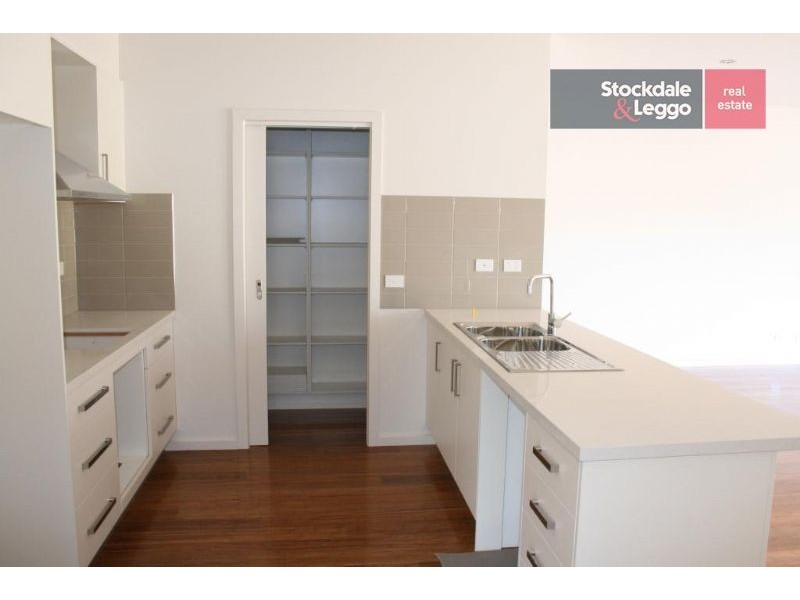 3/37 Seaview Avenue, Safety Beach VIC 3936