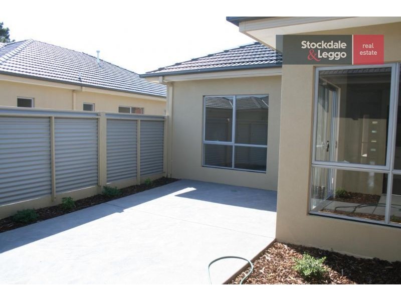 3/37 Seaview Avenue, Safety Beach VIC 3936