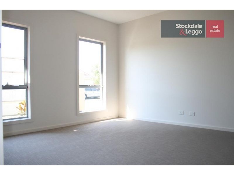 1/37 Seaview Avenue, Safety Beach VIC 3936