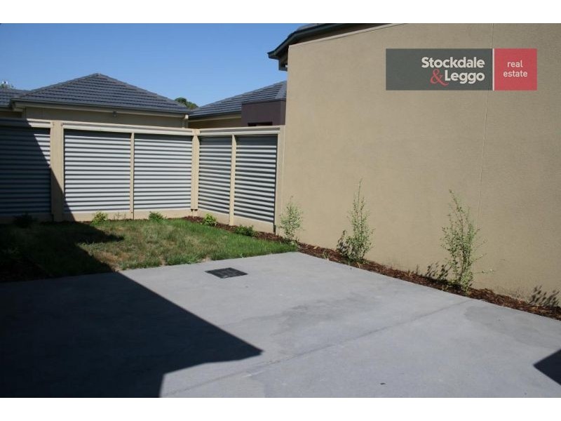 1/37 Seaview Avenue, Safety Beach VIC 3936