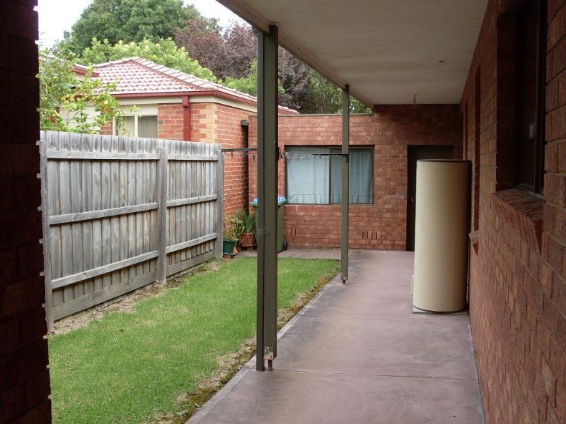 2/43 Armstrong Road, Mccrae VIC 3938