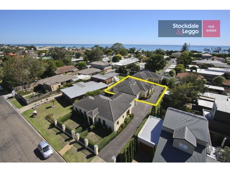 2/2 Joan Avenue, Dromana VIC 3936