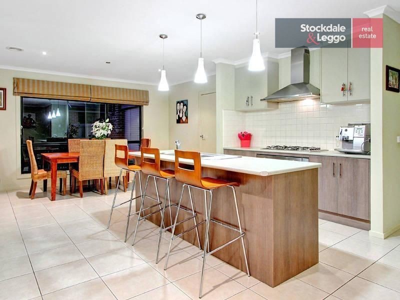 6 Parkedge Circuit, Rosebud VIC 3939