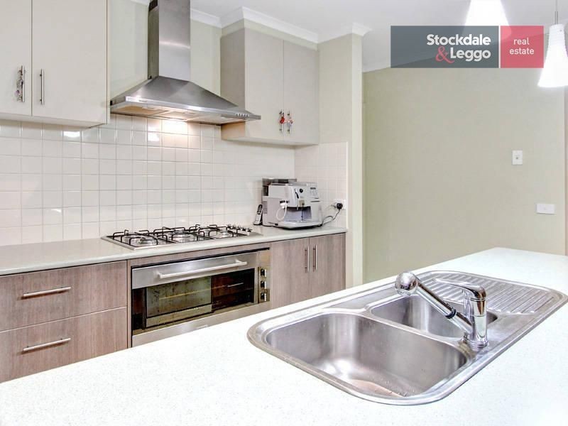 6 Parkedge Circuit, Rosebud VIC 3939