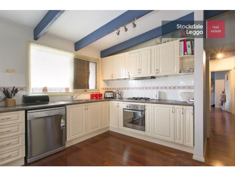 10 Dalworth Avenue, Dromana VIC 3936