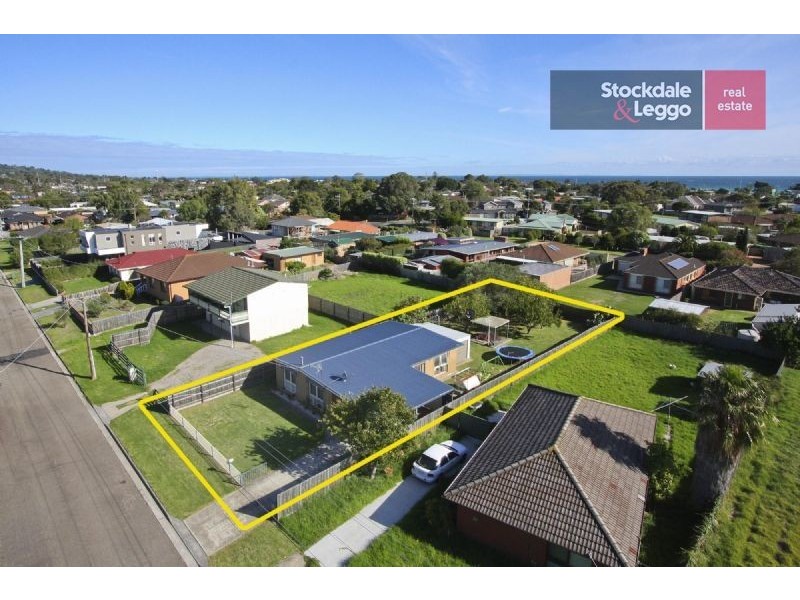 10 Dalworth Avenue, Dromana VIC 3936
