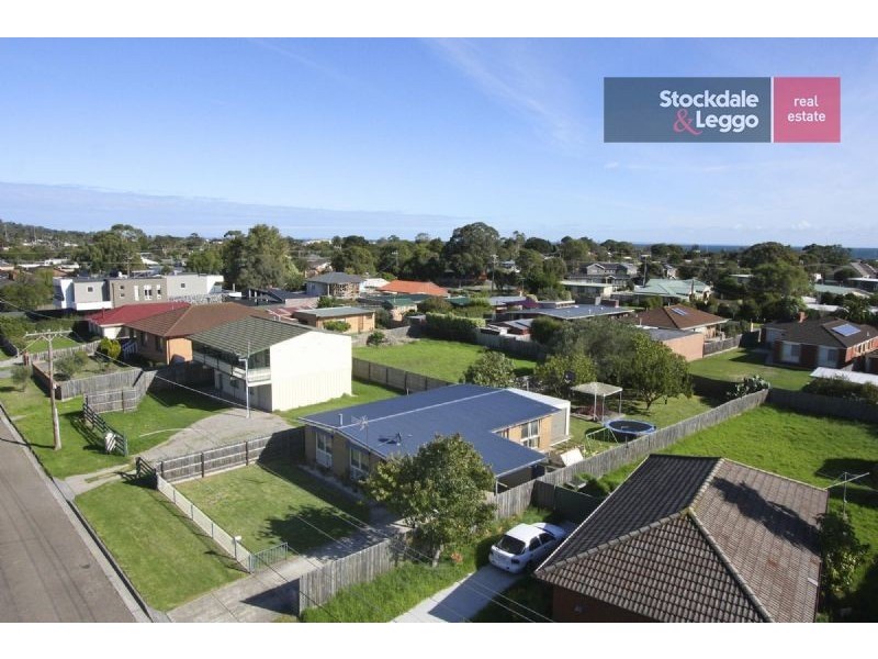 10 Dalworth Avenue, Dromana VIC 3936