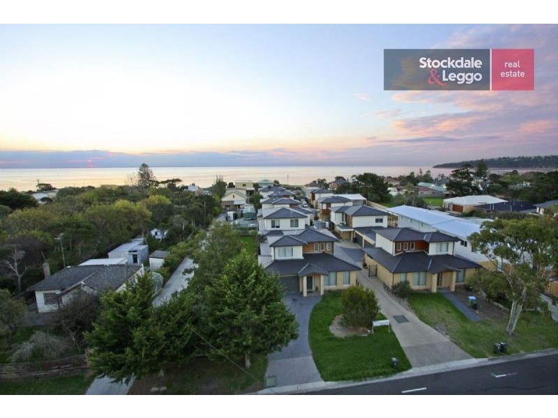 1/115 Dromana Parade, Safety Beach VIC 3936