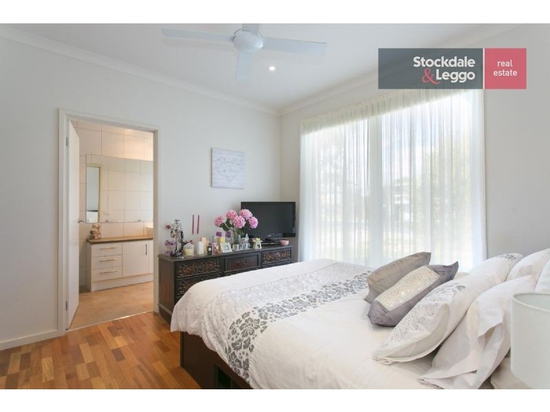 1/115 Dromana Parade, Safety Beach VIC 3936