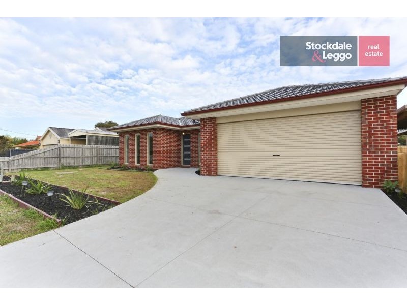 36 Coveside Avenue, Safety Beach VIC 3936