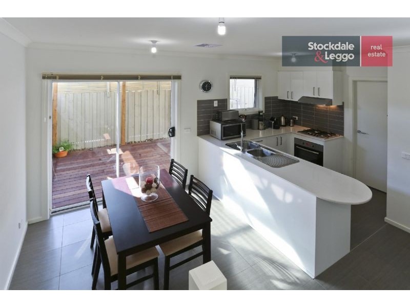 8/251 Dromana Parade, Safety Beach VIC 3936