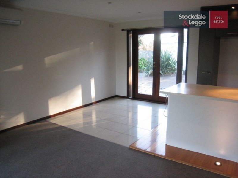 103 Seaview Avenue, Safety Beach VIC 3936