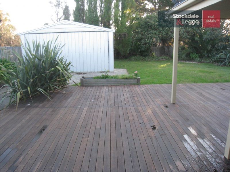 103 Seaview Avenue, Safety Beach VIC 3936