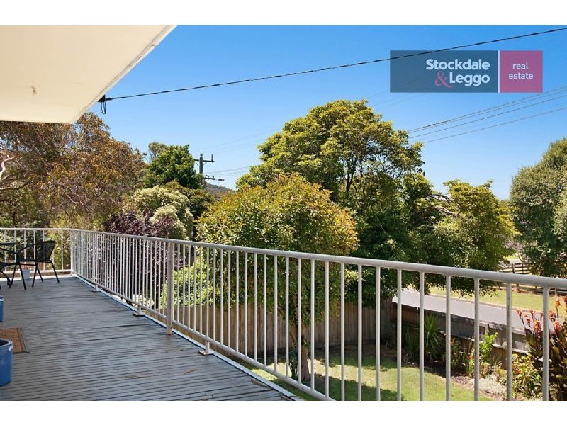 89 Seaview Avenue, Safety Beach VIC 3936