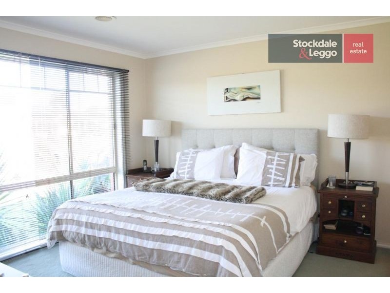 87 Palm Tree Drive, Safety Beach VIC 3936