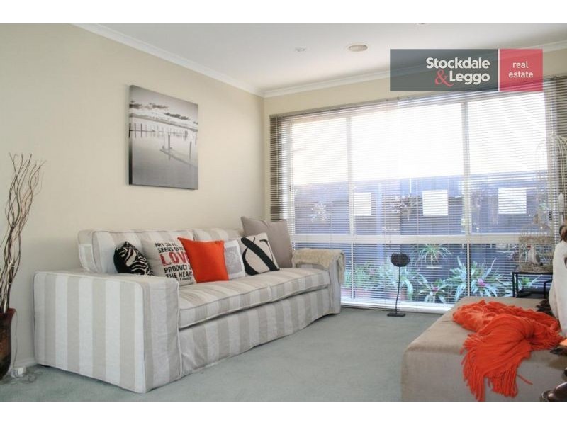 87 Palm Tree Drive, Safety Beach VIC 3936