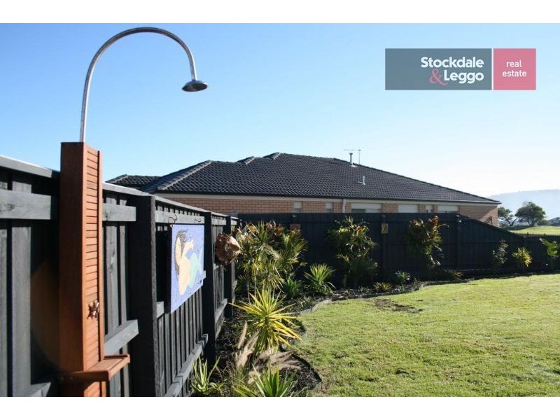 87 Palm Tree Drive, Safety Beach VIC 3936