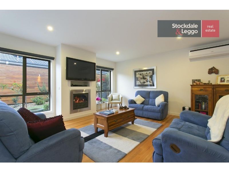 1/4 Rymer Avenue, Safety Beach VIC 3936