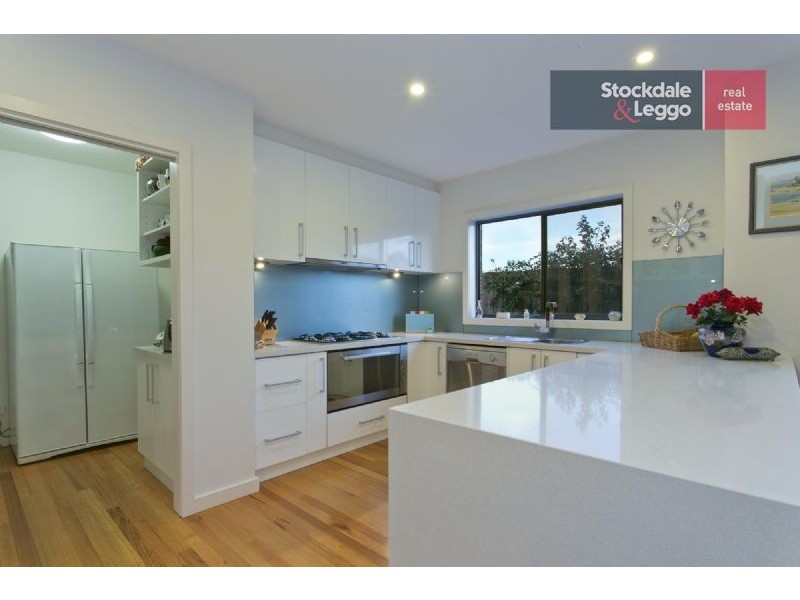 1/4 Rymer Avenue, Safety Beach VIC 3936