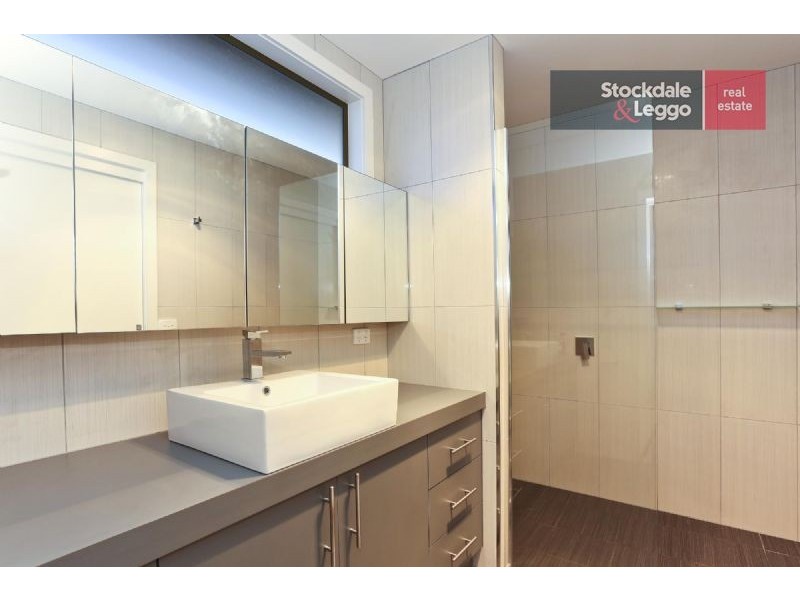 1/4 Rymer Avenue, Safety Beach VIC 3936