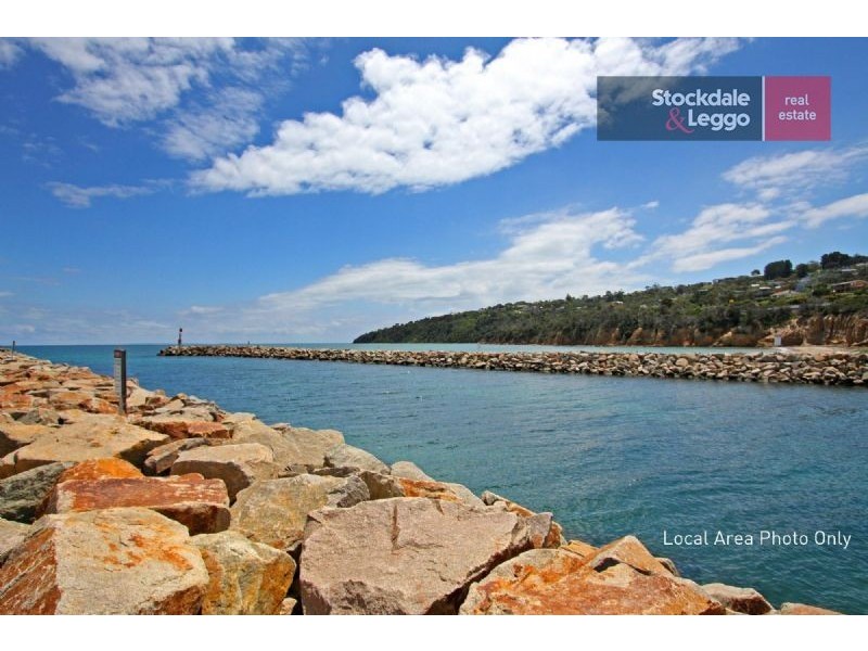 60 Spinnaker Terrace, Safety Beach VIC 3936