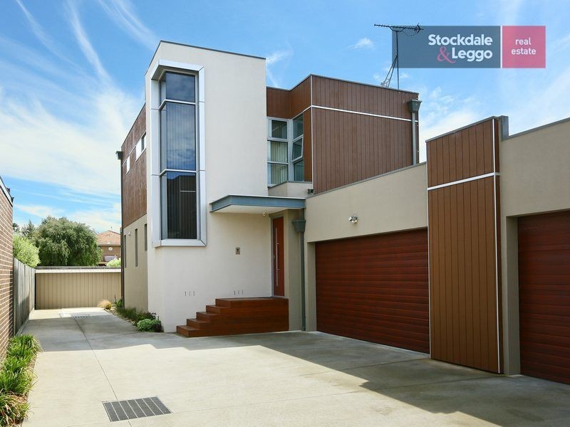 4/341 Dromana Parade, Safety Beach VIC 3936