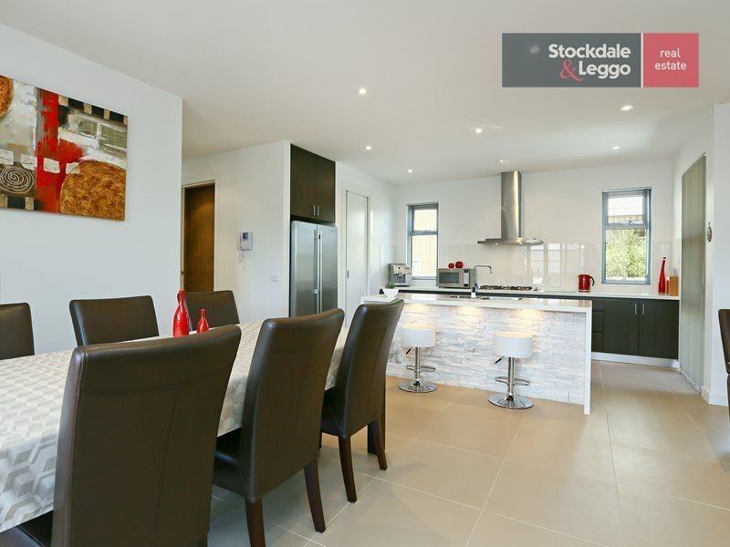 4/341 Dromana Parade, Safety Beach VIC 3936