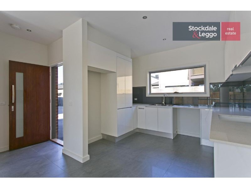 3/4 Harrison Street, Dromana VIC 3936