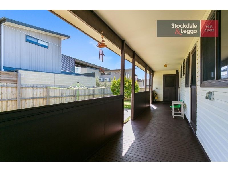 6 Heales Street, Dromana VIC 3936