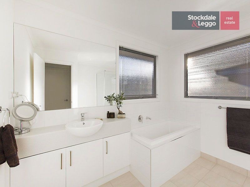 19/140 Country Club Drive, Safety Beach VIC 3936