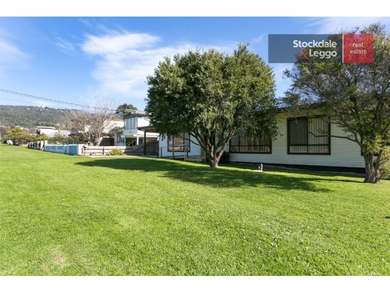 6 Heales Street, Dromana VIC 3936