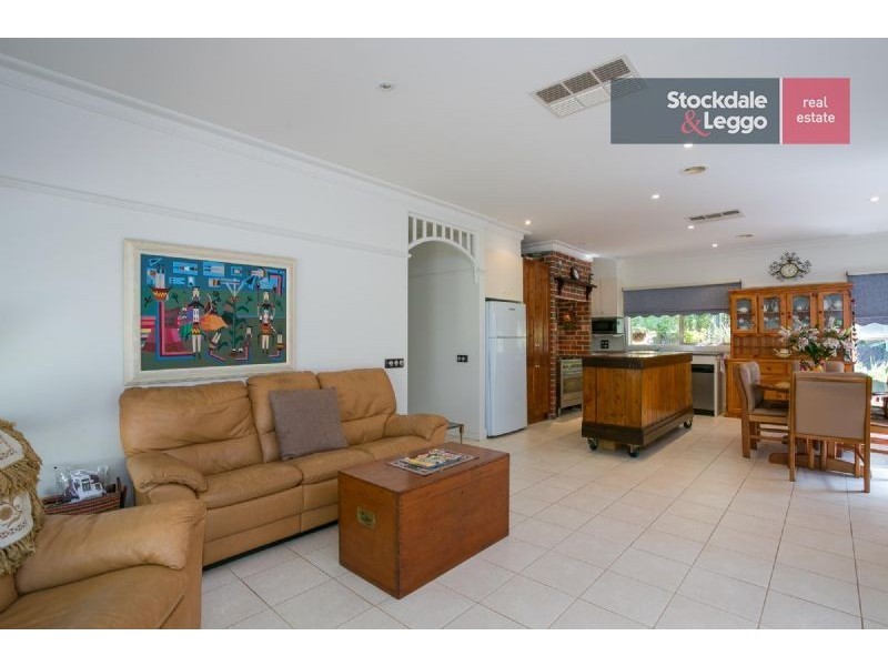 5 Somerset Place, Safety Beach VIC 3936