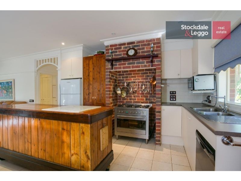 5 Somerset Place, Safety Beach VIC 3936