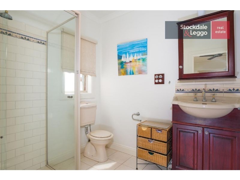 5 Somerset Place, Safety Beach VIC 3936